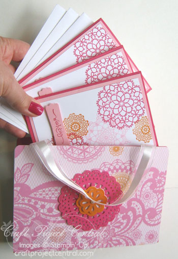 DelicateDoiliesAccordionPurse&Cards